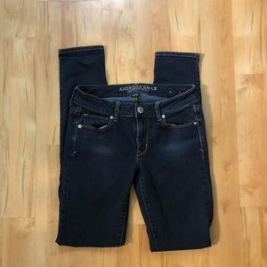 American Eagle dark wash skinny jeans